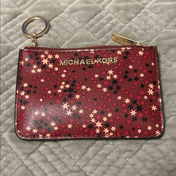 Michael Kors Burgundy Star Patterned Key Holder - Picture 1 of 3